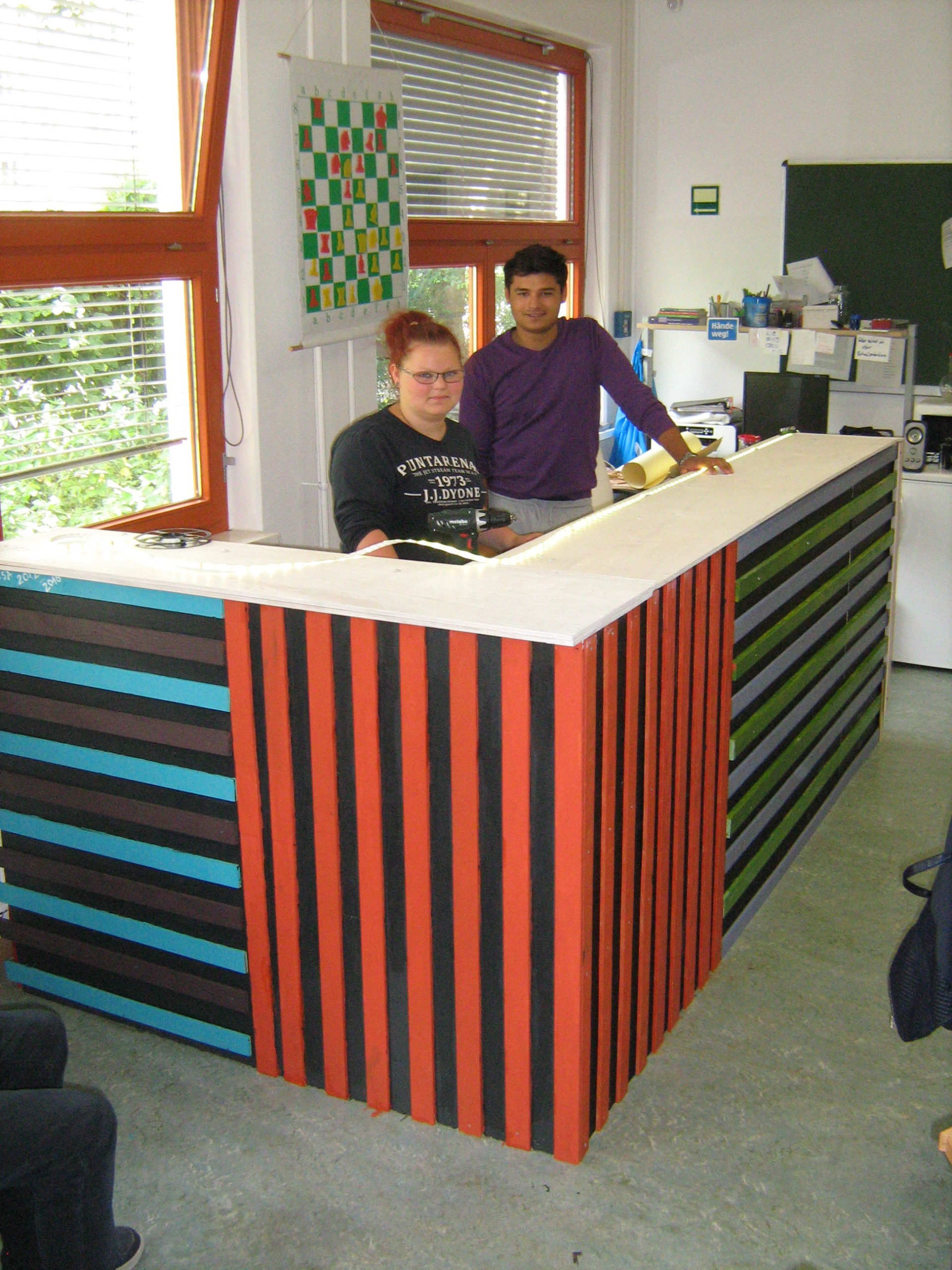 SF – Möbel & Design – Bar 3 – Paul-Löbe-Schule